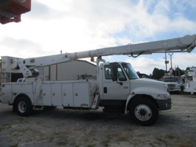 Altec 4300 72' Bucket Truck