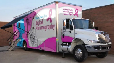 2021 Custom Built 36’ International Coach for exams or mammography, etc.
