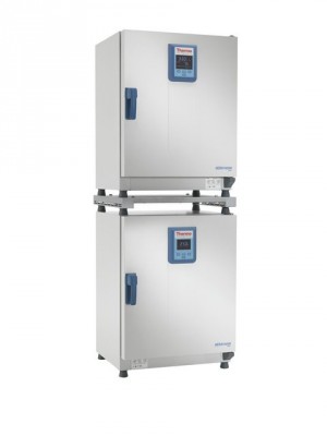 Thermo Heracell 150i and 240i CO2 Incubators with Stainless-Steel Chambers, 120V