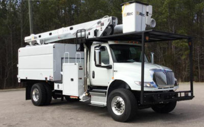 75 Foot Altec Elevator Forestry Bucket Truck For Rent