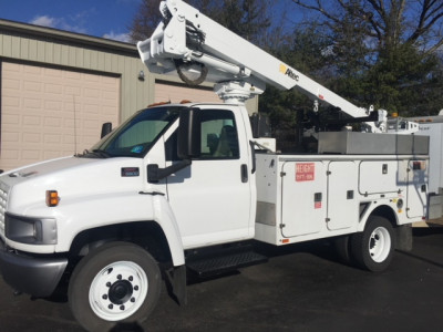 Altec 235P Cable Placer on GMC 5500 Chassis