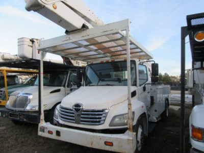 Altec 338 60' Hino Bucket Truck