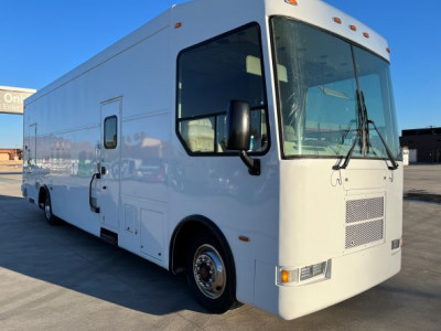 Armor Spartan 40’ Mobile Medical Coach