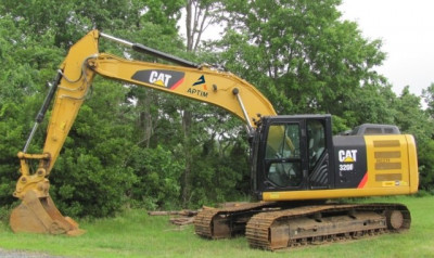 Caterpillar 323FL Excavator