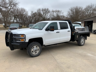 Chevrolet	2500 4X4 Crew Cab 8' Flatbed Truck