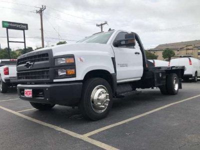 Chevrolet	5500 4X4 Crew Cab 11' Flatbed Truck