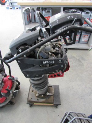 Chicago Pneumatic MS695 Tamp