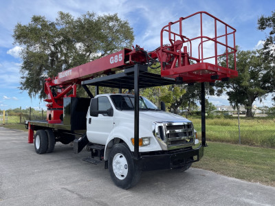 Elliott G85R Sign Truck Crane For Rent