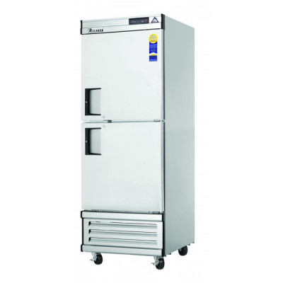 Everest EBWRH2 1 Section Wide Half Door Refrigerator, 29 1/4in.