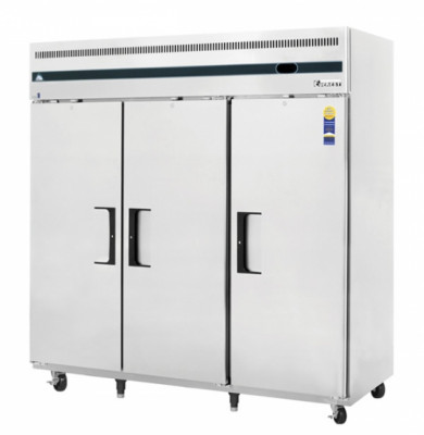 Everest ESF3 3 Door Freezer, 75in.