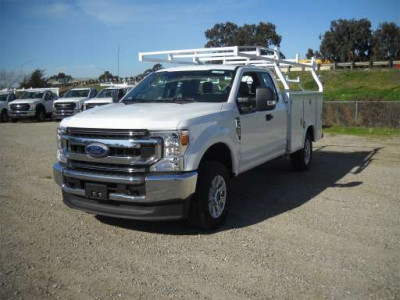 Ford	F250 Open Service Body Work Truck