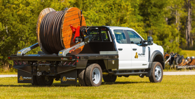 Ford F550 4x4 - DewEze Reel Lift Transport Bed