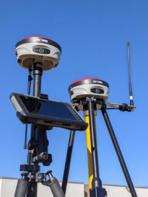 Futtura, F631 GPS Base and Rover System