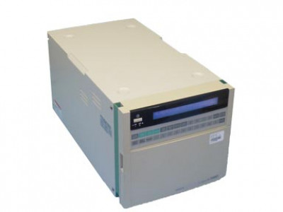 Hitachi L-7480 Fluoresence Liquid Chromatograph