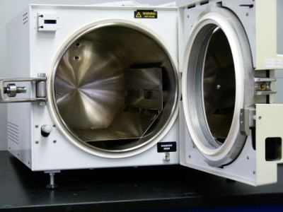 VWR AS12 Bench-Top Sterilizer