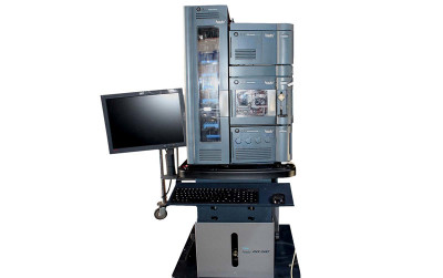 Waters Acquity UPLC Liquid Chromatograph