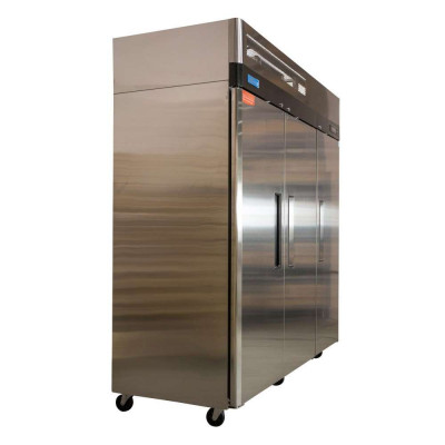 Turbo Air M3R72-3-N 3-Solid Door Reach-In Refrigerator | 65.8 cu ft