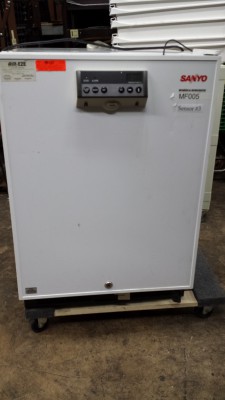 Sanyo Biomedical Refrigerator SR-L4110W