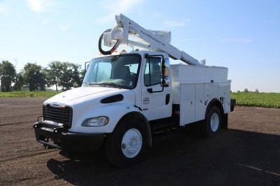 Altec AT37G (Freightliner M2)