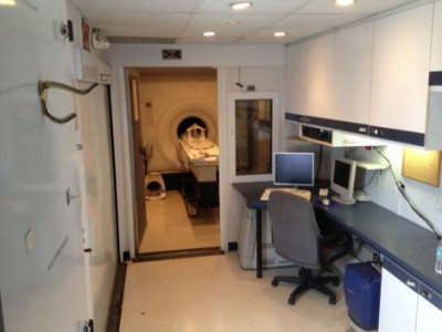 GE 1.5T Echospeed Mobile MRI System