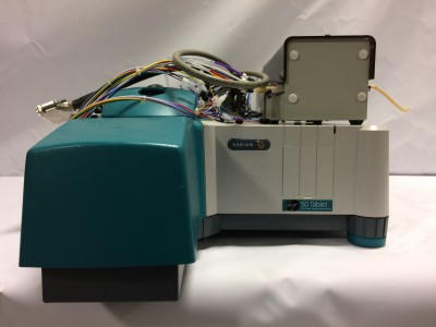 Varian Cary 50 UV-vis Spectrophotometer with VK 810