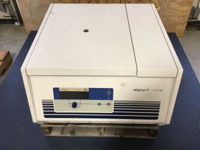 Sigma 4K15C Refrigerated Laboratory Centrifuge with Microplate Rotor
