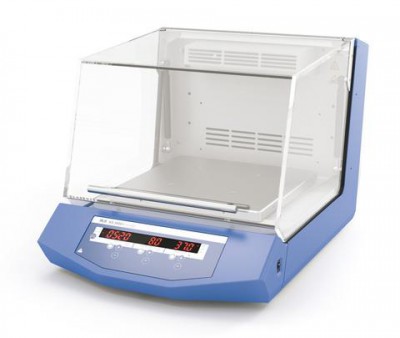 KS 3000 i control Incubated Shaker. Incubated only