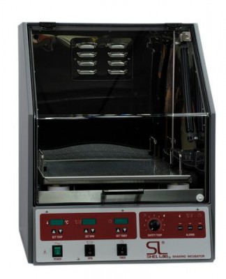 Sheldon Manufacturing ​SSI3 Benchtop Shaking Incubator
